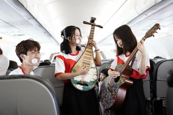 Vietjet cùng lan tỏa niềm tự hào Việt Nam mừng ngày thống nhất đất nước 30/4