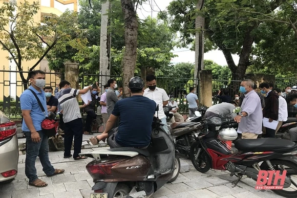 TP Thanh Hóa chấn chỉnh tình trạng tập trung đông người tại các điểm tiêm vắc xin phòng COVID-19