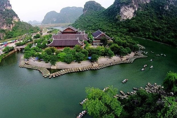 Tham  khảo  Dulichkhampha24.com  để có thêm k inh nghiệm du lịch  Ninh Bình