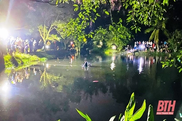 Đi tắm hồ, nam sinh đuối nước thương tâm
