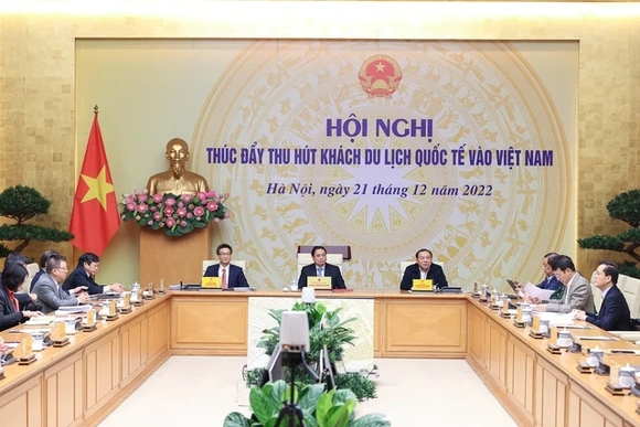 Thúc đẩy, thu hút khách du lịch quốc tế vào Việt Nam