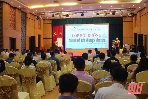 Khai giảng lớp bồi dưỡng quản lý Nhà nước về du lịch năm 2023