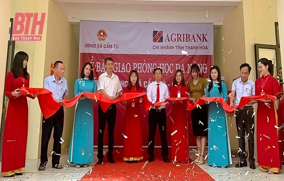 Góp phần tích cực giảm nghèo, cải thiện đời sống của người dân
