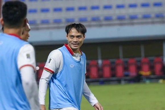 Văn Toàn thoát chấn thương nặng, sẵn sàng quyết đấu với tuyển Iraq; ĐT Pháp có chiến thắng huỷ diệt 14-0