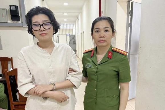 Lừa đảo chiếm đoạt tài sản bằng hình thức thuê xe ô tô tự lái