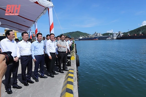 Phát huy tiềm năng, lợi thế, huy động hiệu quả các nguồn lực, xây dựng Thanh Hóa trở thành tỉnh mạnh về kinh tế biển của cả nước
