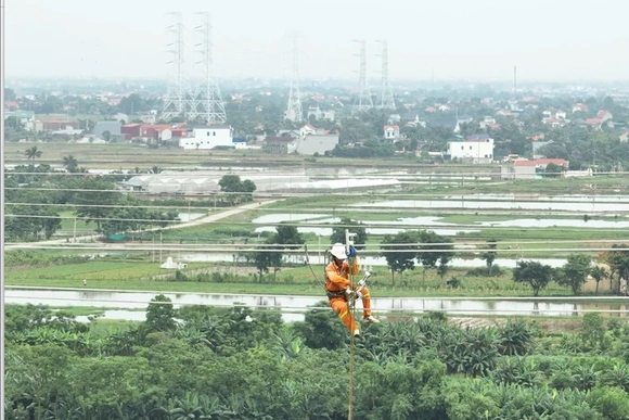 “Tổ quốc cần điện như cơ thể cần máu”! (Bài 3): Không để lãng phí điện thành một “căn bệnh”