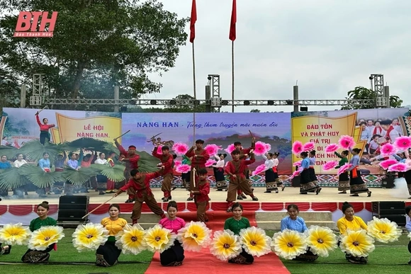 Quan tâm bảo tồn và phát huy giá trị văn hóa người Thái Thường Xuân