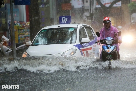 Bão số 7 suy yếu thành áp thấp nhiệt đới, miền Bắc mưa lớn