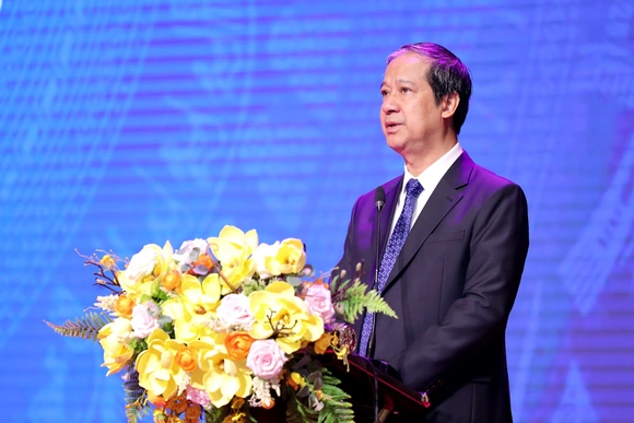 Bộ trưởng Bộ GD&ĐT: Triển khai việc sáp nhập các trường đại học trong 3 tháng tới