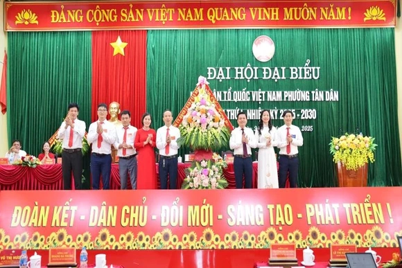 MTTQ phường Tân Dân quyết tâm đổi mới mạnh mẽ nội dung và phương thức hoạt động, củng cố vững chắc khối đại đoàn kết toàn dân