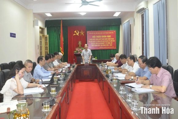 Chuyên gia đóng góp ý kiến về chính sách thu hút bác sĩ làm việc tại đơn vị sự nghiệp y tế công lập 
