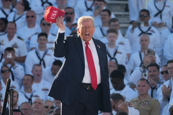 Tổng thống Mỹ Donald Trump tôn vinh sức mạnh Hải quân tại lễ kỷ niệm 250 năm ngày Hải quân Mỹ