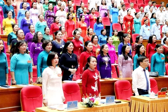 Phụ nữ Hạc Thành chung sức xây dựng phường thông minh, kiểu mẫu