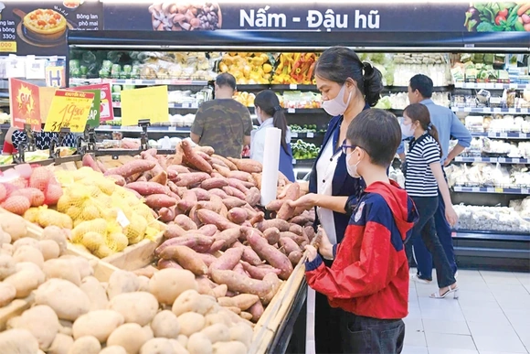 Khôi phục sản xuất, bảo đảm nguồn cung thực phẩm dịp cuối năm