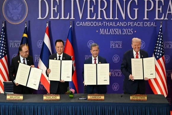 Campuchia và Thái Lan ký tuyên bố chung về thỏa thuận hòa bình