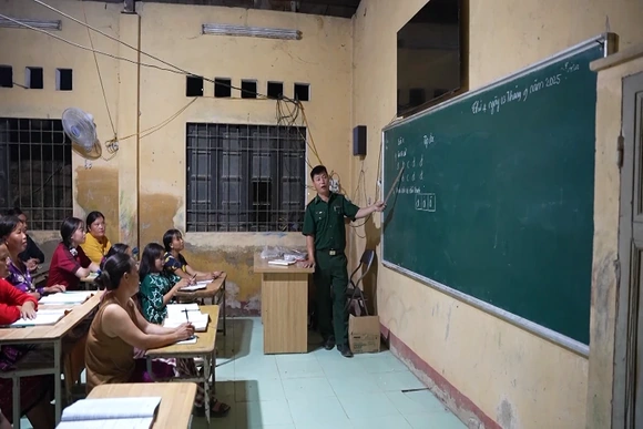 Lớp học “đặc biệt” nơi biên viễn