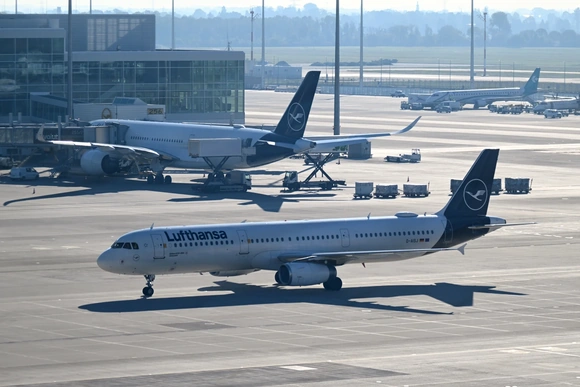 Sân bay Munich (Đức) tạm thời đóng cửa sau khi có báo cáo về máy bay không người lái