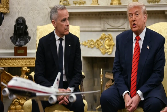 Mỹ tăng 10% thuế với Canada sau khi hủy đàm phán