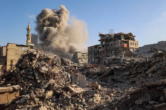 Xung đột tái bùng phát, Isarel không kích Gaza