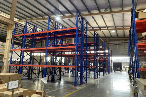 Tự động hóa lên ngôi, vì sao doanh nghiệp vẫn chọn kệ kho truyền thống?