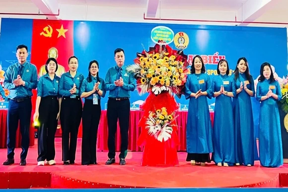 Phát huy vai trò đại diện, chăm lo đời sống người lao động