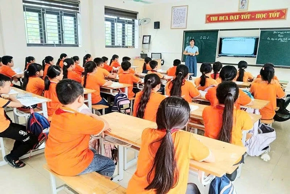 “Cầu nối” đưa dịch vụ công đến với người dân Đồng Tiến