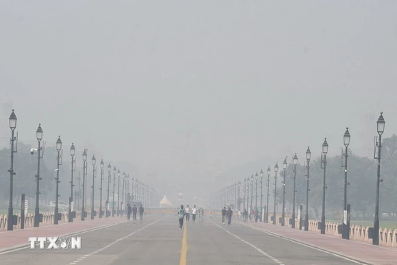 Ấn Độ gieo mây nhân tạo thành công, giúp giảm ô nhiễm không khí tại Delhi