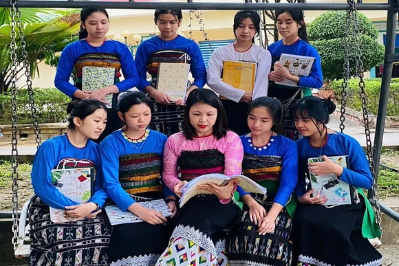 Đưa giáo dục văn hóa truyền thống vào trường học