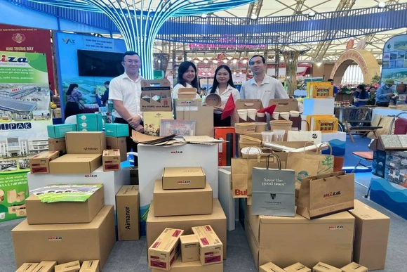 Miza Nghi Sơn ký kết hợp đồng trị giá 50 tỷ đồng tại Hội chợ Mùa Thu 2025