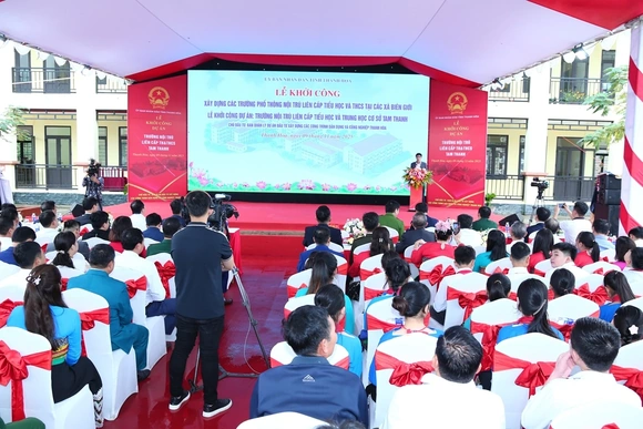 Chủ động các điều kiện, tổ chức khởi công xây dựng các trường PT nội trú liên cấp tại xã biên giới