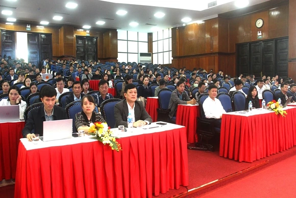 Nâng cao kỹ năng, nghiệp vụ cho cán bộ, công chức xã, phường trong giải quyết thủ tục hành chính