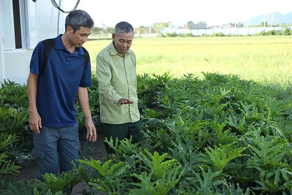 Hết lòng vì dân, tận tâm với thôn