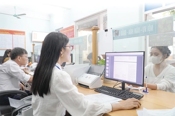 Chuyển đổi số để gần dân hơn