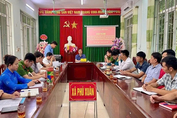 Đảng bộ xã Phú Xuân phòng ngừa “tham nhũng vặt”