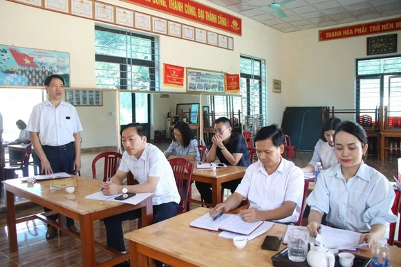 Xây dựng chương trình hành động để đưa nghị quyết vào cuộc sống