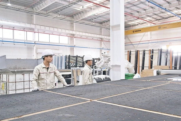 Phản bác luận điệu xuyên tạc, khẳng định kinh tế tư nhân là động lực quan trọng nhất trong nền kinh tế thị trường định hướng XHCN ở Việt Nam hiện nay