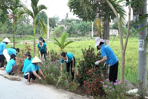 Khơi dậy sức sáng tạo của phụ nữ phường Đông Quang