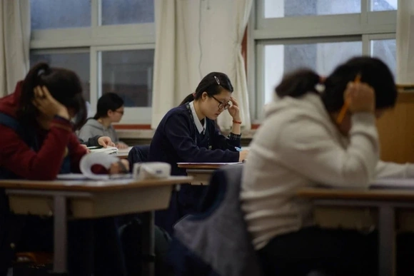 Cả Hàn Quốc “nín thở” trong ngày thi đại học