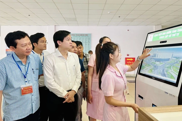 Xây dựng môi trường khám chữa bệnh hiện đại, thuận tiện, minh bạch