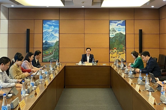 ĐBQH tỉnh Thanh Hóa góp ý vào dự án Luật Trí tuệ nhân tạo