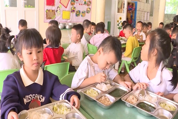 Tỷ lệ trẻ suy dinh dưỡng ở miền núi: Giảm nhưng vẫn cao