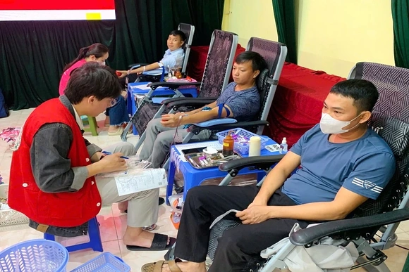 Bệnh viện Đa khoa tỉnh Thanh Hóa mở rộng phạm vi tổ chức hiến máu sang tỉnh Ninh Bình