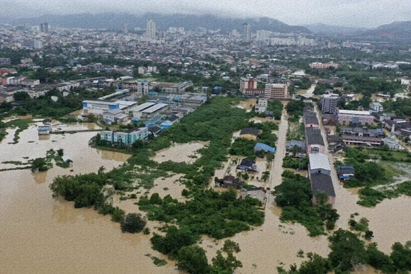 U23 Việt Nam có nguy cơ đổi địa điểm thi đấu SEA Games vì lũ lịch sử; MU thua đau Everton