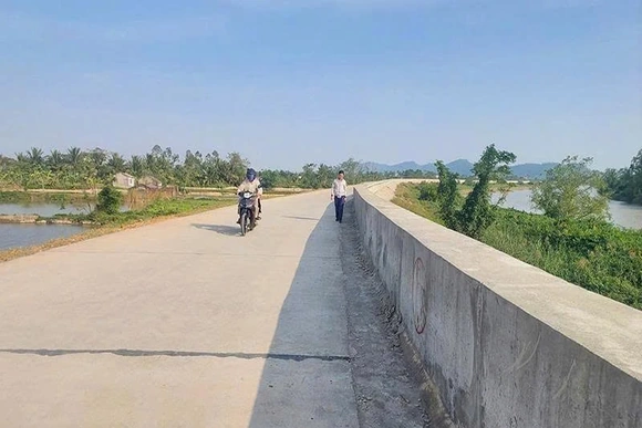 Nỗ lực hoàn thành tu bổ các điểm xung yếu trên hệ thống đê điều