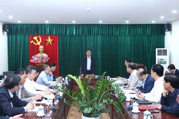 Chủ tịch UBND tỉnh Nguyễn Hoài Anh làm việc với Sở VH,TT&DL về tình hình thực hiện nhiệm vụ giai đoạn 2021-2025