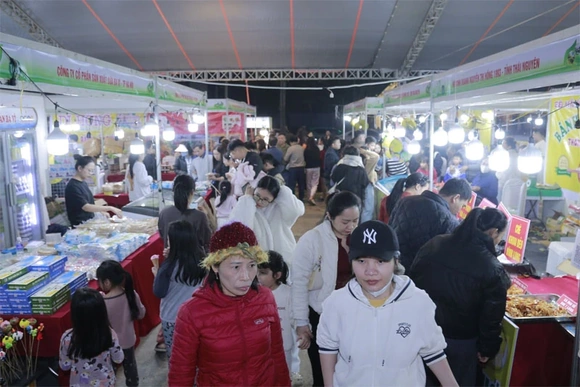 Ngày hội mua sắm, giới thiệu sản phẩm đặc trưng