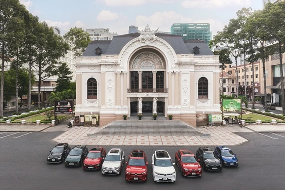 VinFast bàn giao 23.186 ô tô điện trong tháng 11, giữ vững ngôi vị số 1 thị trường