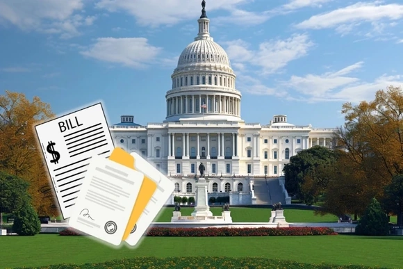 Hạ viện Mỹ thông qua dự luật Chính sách quốc phòng toàn diện với chi tiêu kỷ lục, 900 tỷ USD