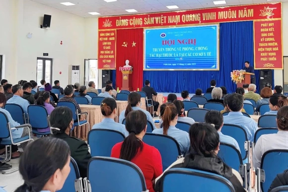 Tăng cường truyền thông phòng, chống tác hại của thuốc lá tại các cơ sở y tế